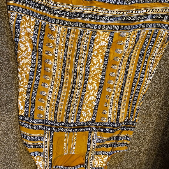 Maurice’s Sun Dress - Picture 2 of 3